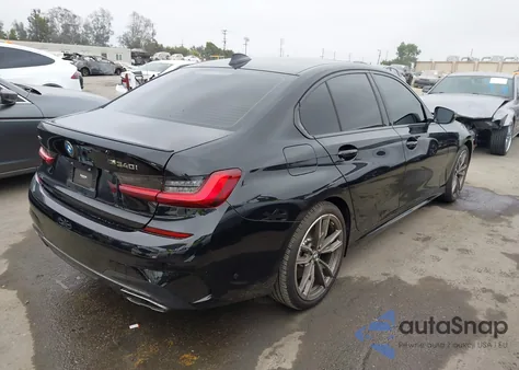 2022 BMW 3 Series M340I xDrive z USA, uszkodzony, nr VIN 3MW5U9J09N8C64129